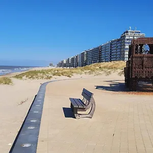 Beachstudio Westende With Sea View Appartement
